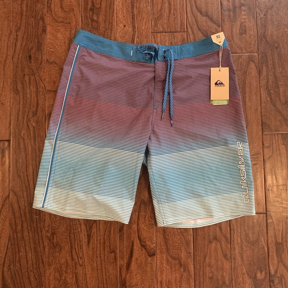 NWT QUIKSILVER Multicolor SURFSILK MASSIVE 20" men's BOARDSHORTS size 32